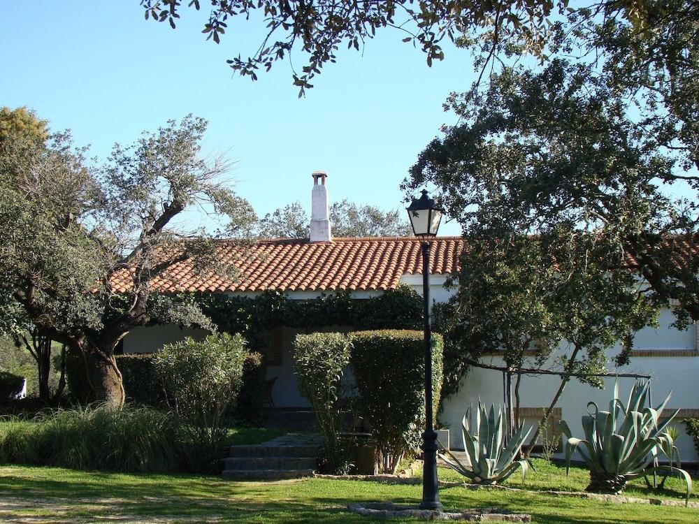 Finca Dehesa Tres Riveros Herrera de Alcantara Exterior photo